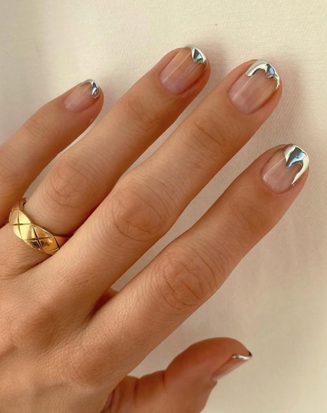 Fall Nail Trend 2026 molten silver